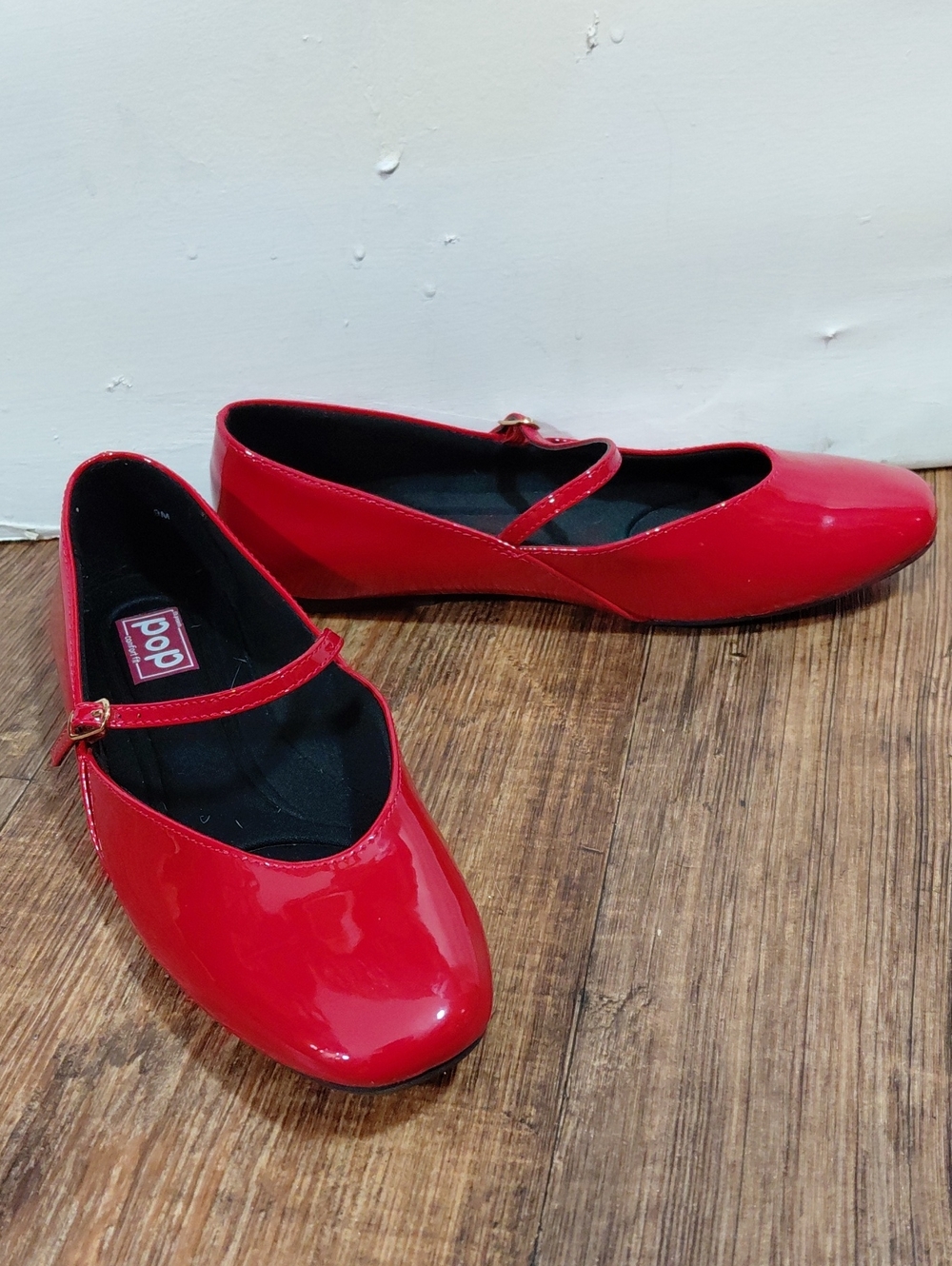 PoP Red Patent Mary Jane Flats Buckle Strap Shoes Size 9M